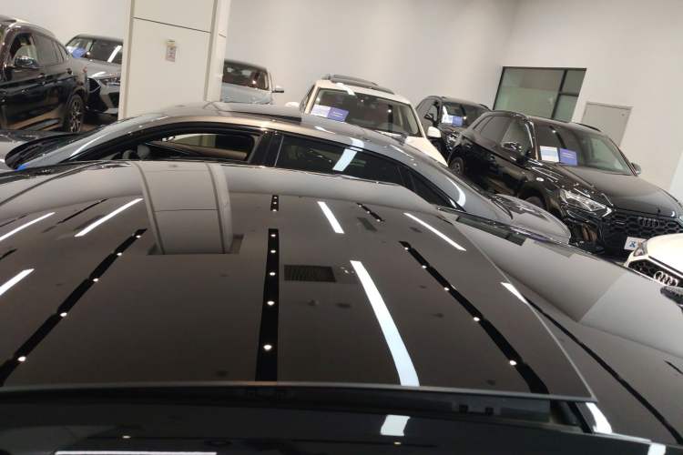 Used Audi A7L 2024 45TFSI S-line Dream-Building Edition Flow Crystal Package Roof