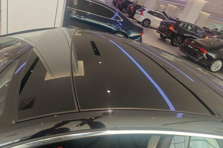 Used Audi A7L 2024 45TFSI S-line Dream-Building Edition Flow Crystal Package Roof