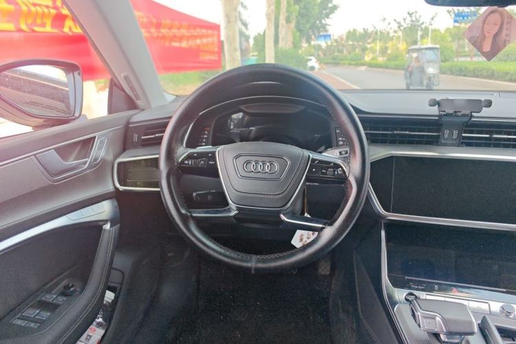Used Audi A7L 2024 45 TFSI quattro Luxury Edition Steering Wheel