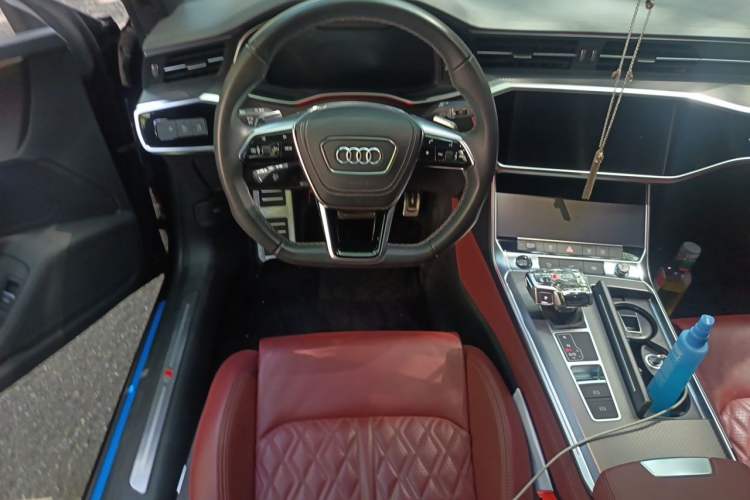 Used Audi A7L 2024 45 TFSI quattro Black Warrior Edition Steering Wheel