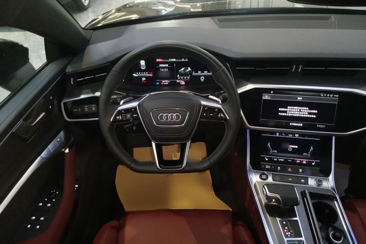 Used Audi A7L 2024 45 TFSI quattro Black Warrior Edition Steering Wheel