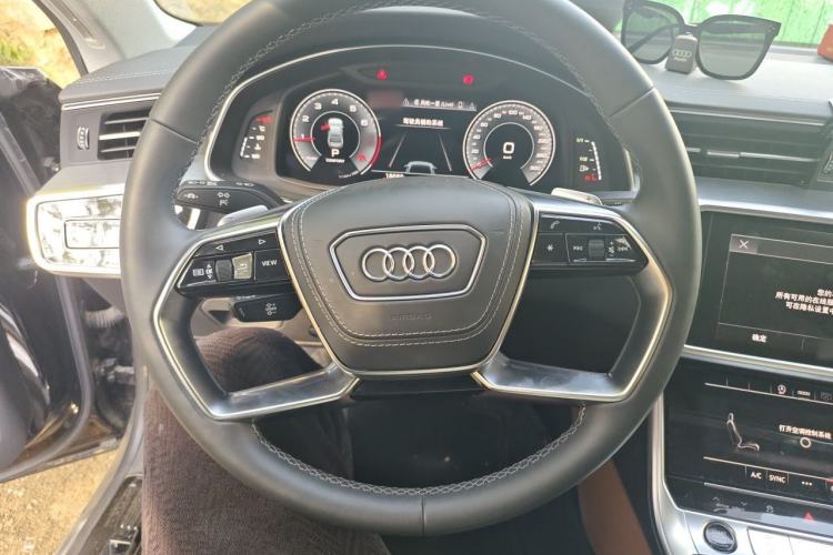 Used Audi A7L 2024 45 TFSI Luxury Edition Steering Wheel