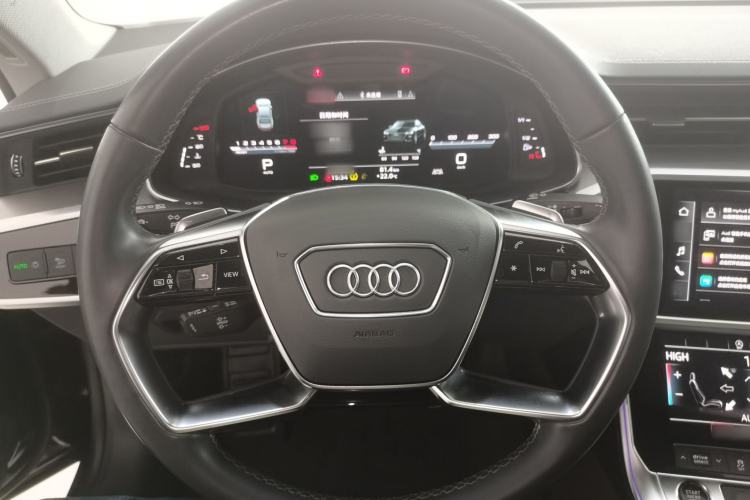 Used Audi A7L 2024 45TFSI S-line Dream-Building Edition Flow Crystal Package Steering Wheel