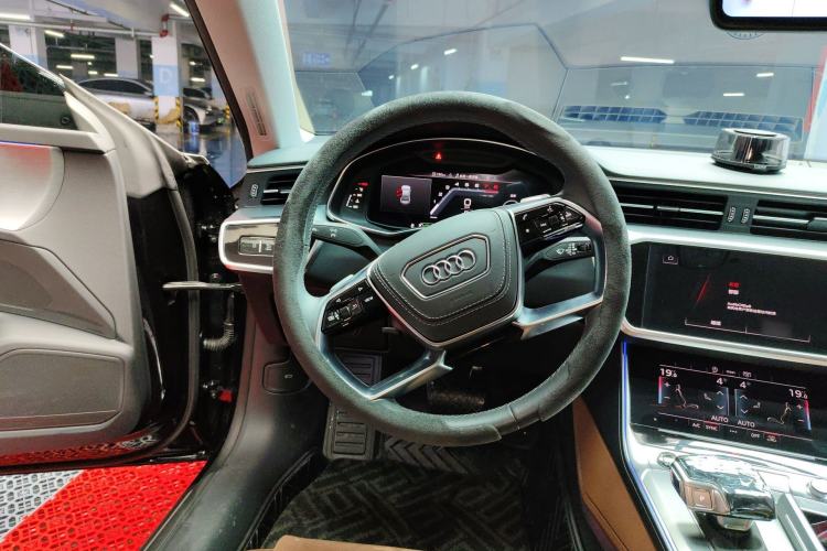 Used Audi A7L 2024 45 TFSI Luxury Edition Steering Wheel