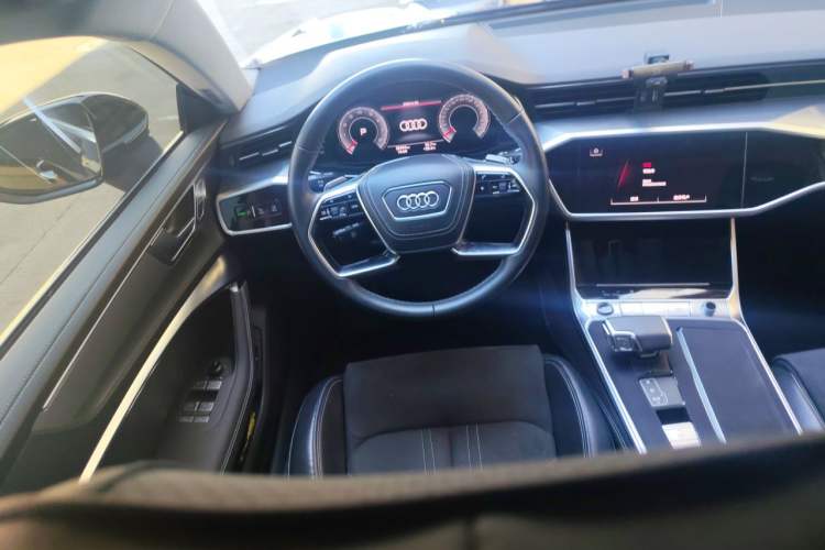 Used Audi A7L 2024 45 TFSI Luxury Edition Steering Wheel
