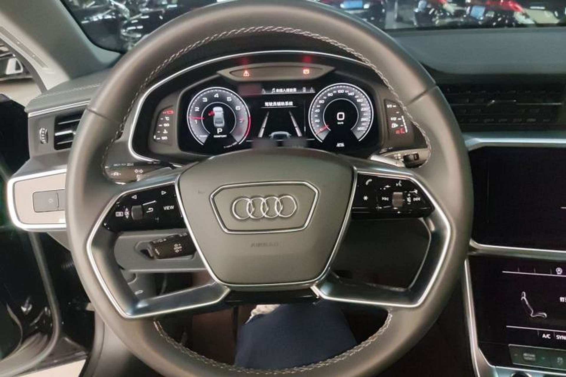 Used Audi A7L 2024 45TFSI S-line Dream-Building Edition Flow Crystal Package Steering Wheel