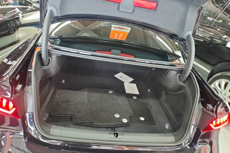 Used Audi A7L 2024 45 TFSI quattro Black Warrior Edition Trunk