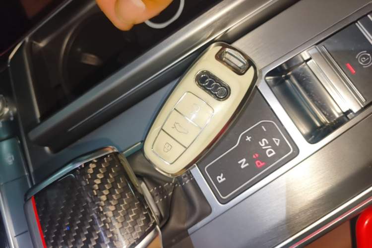 Used Audi A7L 2024 45 TFSI Luxury Edition Vehicle Key