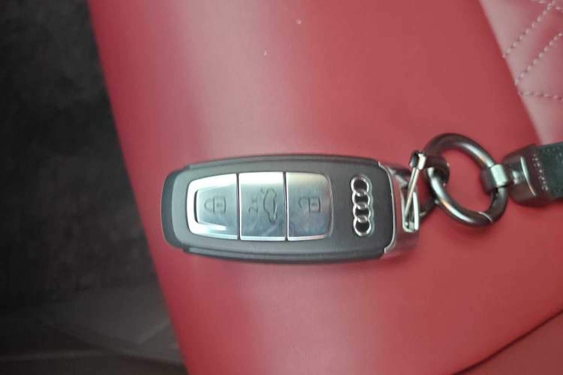Used Audi A7L 2024 45 TFSI quattro Black Warrior Edition Vehicle Key