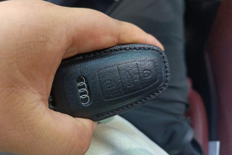 Used Audi A7L 2024 45 TFSI quattro Black Warrior Edition Vehicle Key