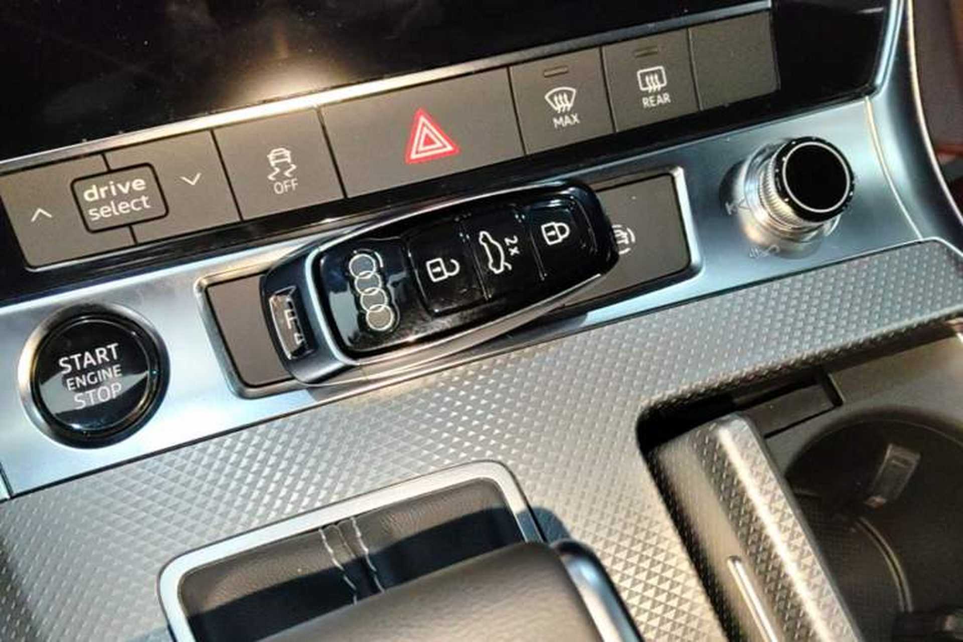 Used Audi A7L 2024 45 TFSI quattro S-line Black Warrior Edition Vehicle Key