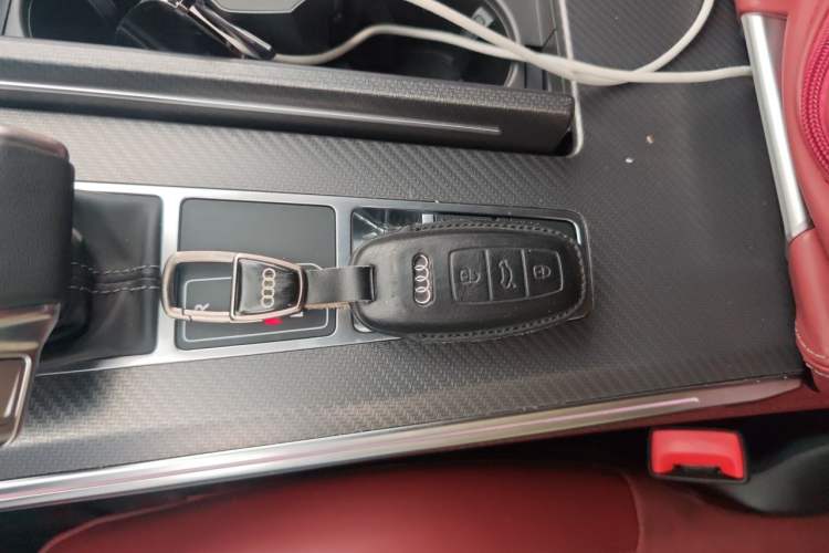 Used Audi A7L 2024 45 TFSI quattro S-line Black Warrior Edition Vehicle Key