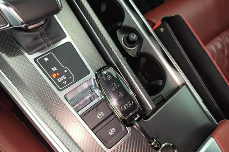 Used Audi A7L 2024 45 TFSI quattro Black Warrior Edition Vehicle Key