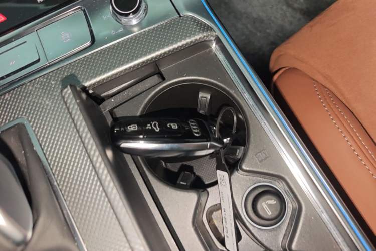 Used Audi A7L 2024 45 TFSI quattro Luxury Edition Vehicle Key