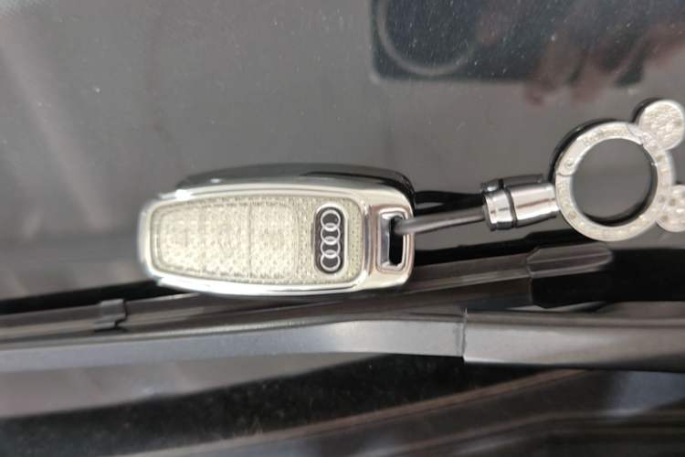Used Audi A7L 2024 45 TFSI Luxury Edition Vehicle Key