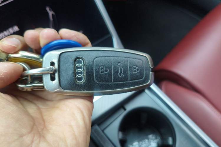 Used Audi A7L 2024 45 TFSI quattro Black Warrior Edition Vehicle Key