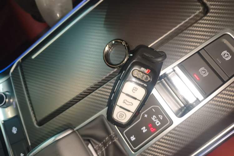 Used Audi A7L 2024 45 TFSI quattro Black Warrior Edition Vehicle Key