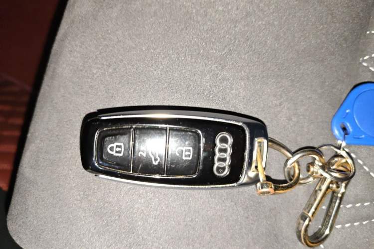 Used Audi A7L 2024 45 TFSI quattro Luxury Edition Vehicle Key