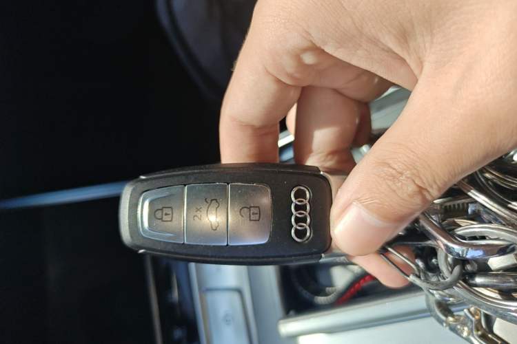 Used Audi A7L 2024 45 TFSI Luxury Edition Vehicle Key