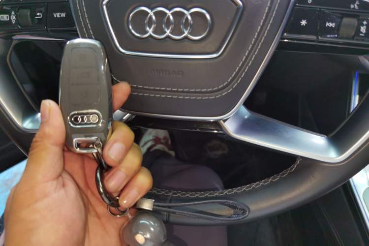 Used Audi A7L 2024 45 TFSI Luxury Edition Vehicle Key