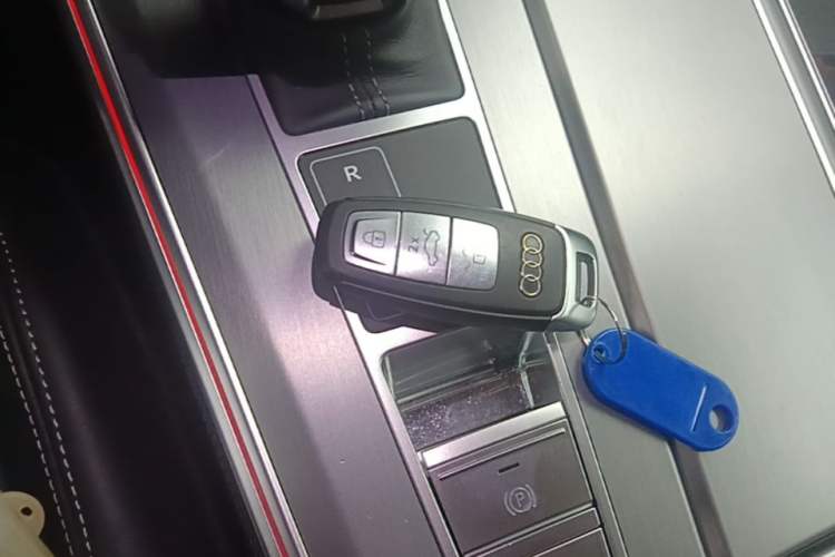Used Audi A7L 2024 45 TFSI Luxury Edition Vehicle Key