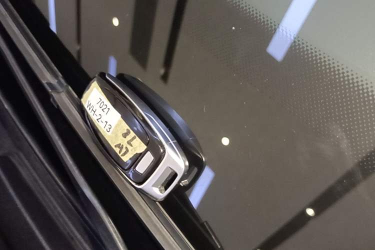 Used Audi A7L 2024 45TFSI S-line Dream-Building Edition Flow Crystal Package Vehicle Key