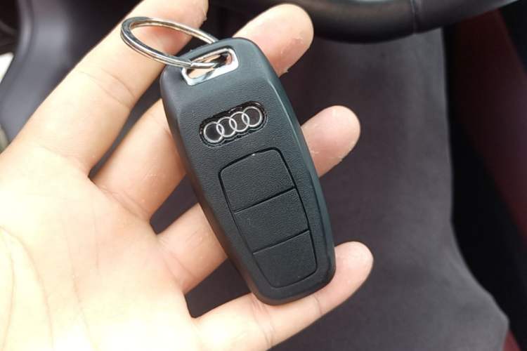 Used Audi A7L 2024 45 TFSI quattro S-line Black Warrior Edition Vehicle Key