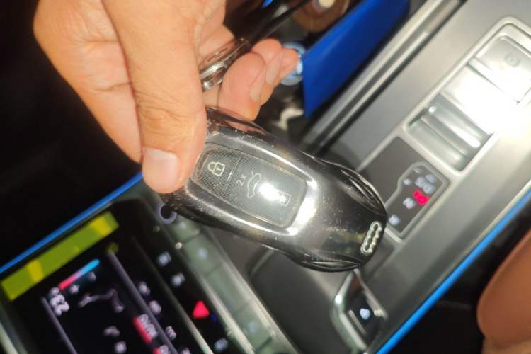 Used Audi A7L 2024 45 TFSI Luxury Edition Vehicle Key