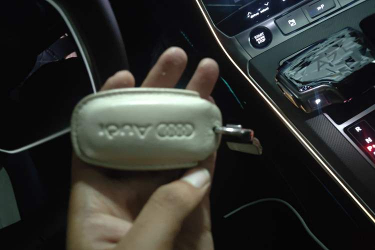 Used Audi A7L 2024 45 TFSI quattro Luxury Edition Vehicle Key