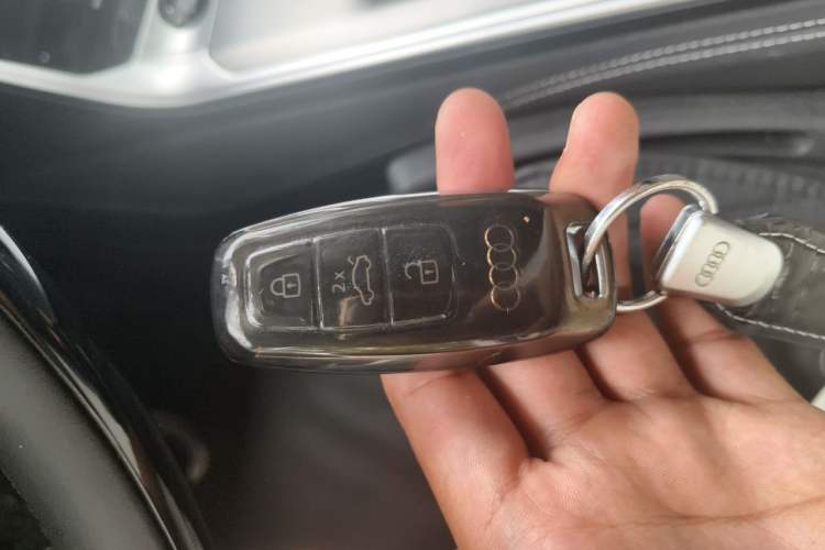 Used Audi A7L 2024 45 TFSI Luxury Edition Vehicle Key