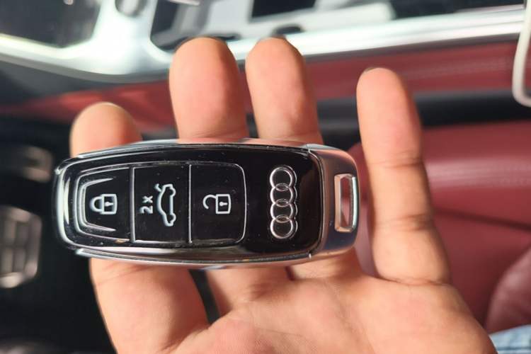 Used Audi A7L 2024 45 TFSI quattro Black Warrior Edition Vehicle Key