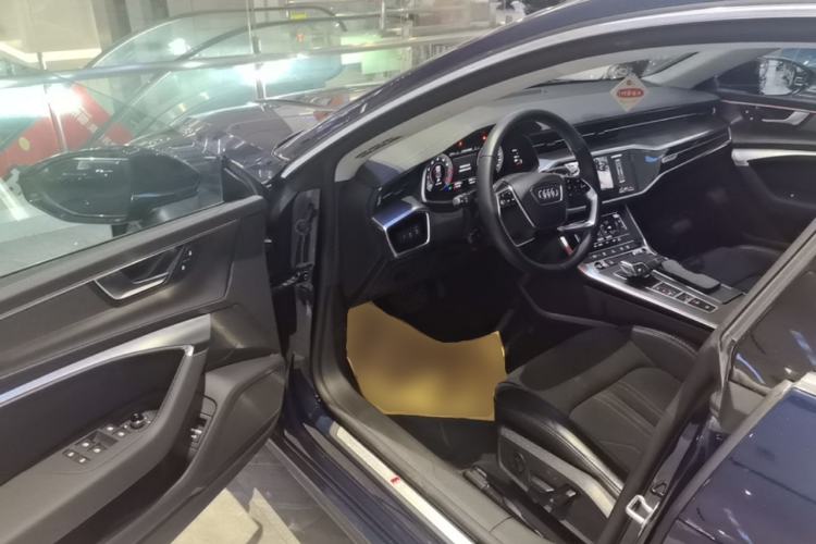 Used Audi A7L 2024 45TFSI S-line Dream-Building Edition Flow Crystal Package Driver Seat