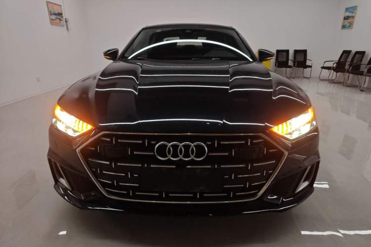 Used Audi A7L 2024 45TFSI S-line Dream-Building Edition Flow Crystal Package Exterior 1