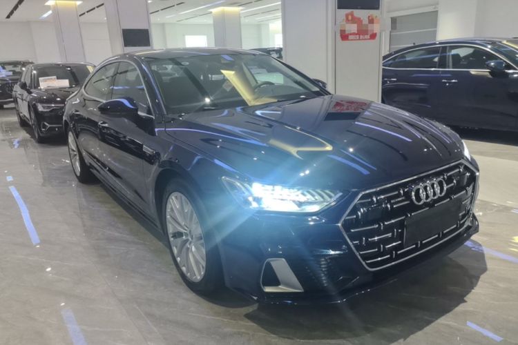 Used Audi A7L 2024 45TFSI S-line Dream-Building Edition Flow Crystal Package Exterior 1