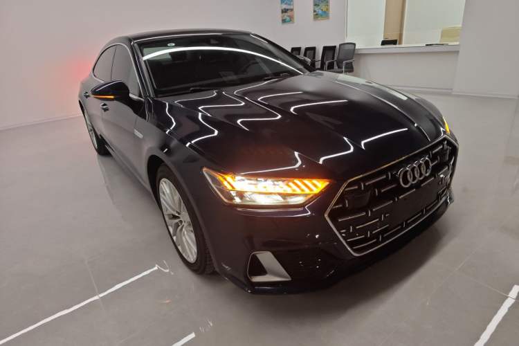 Used Audi A7L 2024 45TFSI S-line Dream-Building Edition Flow Crystal Package Exterior 2