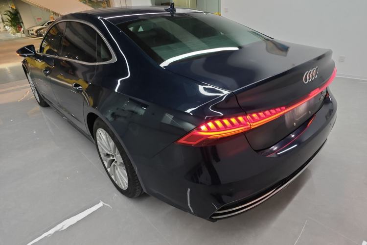 Used Audi A7L 2024 45TFSI S-line Dream-Building Edition Flow Crystal Package Exterior 3
