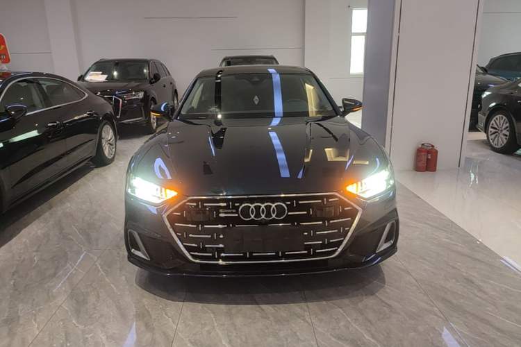 Used Audi A7L 2024 45TFSI S-line Dream-Building Edition Flow Crystal Package Front