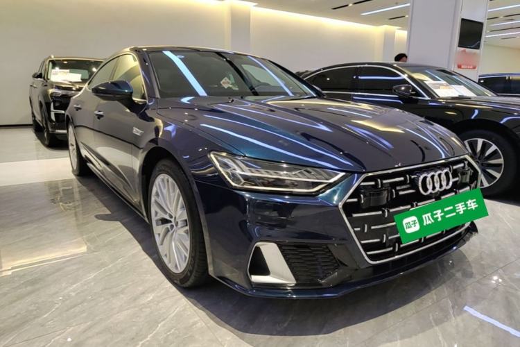 Used Audi A7L 2024 45TFSI S-line Dream-Building Edition Flow Crystal Package Front Right 45 Deg