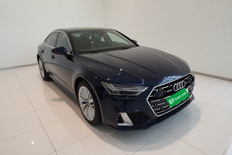 Used Audi A7L 2024 45TFSI S-line Dream-Building Edition Flow Crystal Package Front Right 45 Deg