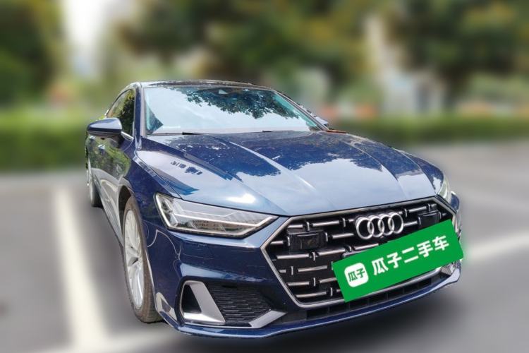Used Audi A7L 2024 45TFSI S-line Dream-Building Edition Flow Crystal Package Front Right 45 Deg