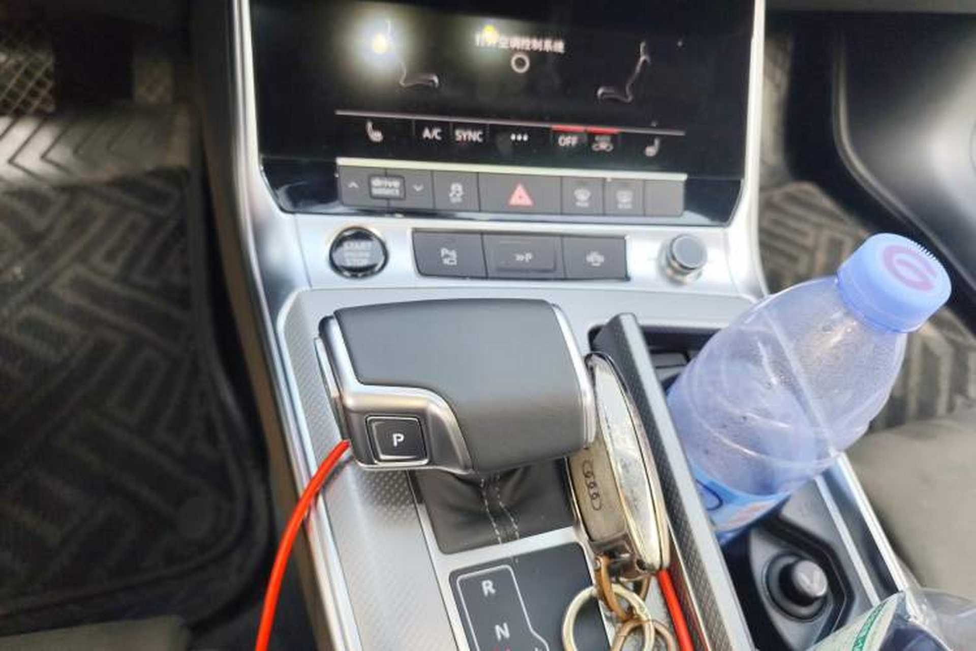 Used Audi A7L 2024 45TFSI quattro S-line Visionary Edition Flow Crystal Package Gear Lever