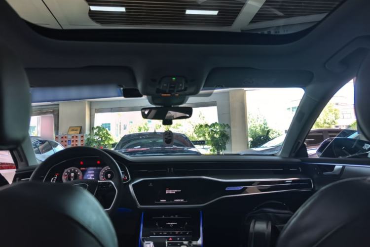 Used Audi A7L 2024 45TFSI quattro S-line Visionary Edition Flow Crystal Package Headliner