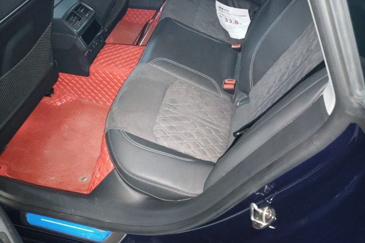 Used Audi A7L 2024 45TFSI quattro S-line Visionary Edition Flow Crystal Package Interior 1