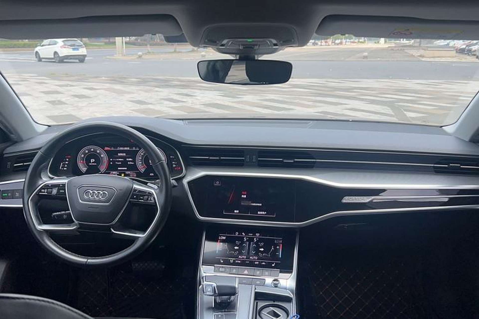 Used Audi A7L 2024 45TFSI quattro S-line Visionary Edition Flow Crystal Package Interior 3