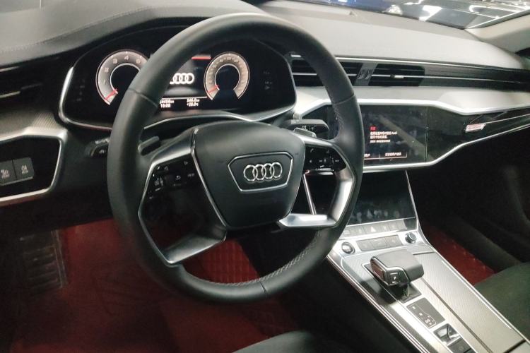 Used Audi A7L 2024 45TFSI quattro S-line Visionary Edition Flow Crystal Package Interior 3