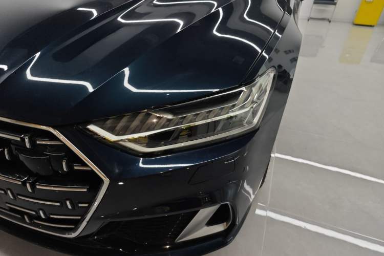 Used Audi A7L 2024 45TFSI S-line Dream-Building Edition Flow Crystal Package Left Front Headlight