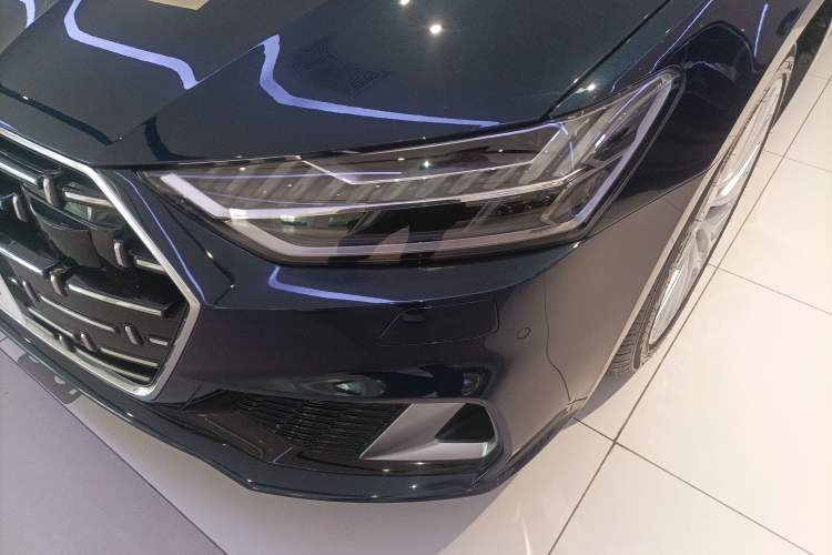 Used Audi A7L 2024 45TFSI S-line Dream-Building Edition Flow Crystal Package Left Front Headlight