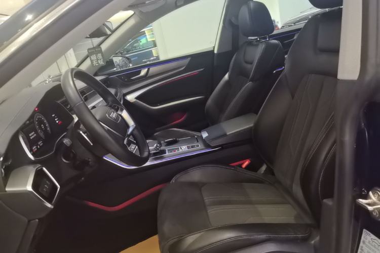Used Audi A7L 2024 45TFSI S-line Dream-Building Edition Flow Crystal Package Left Front Seat