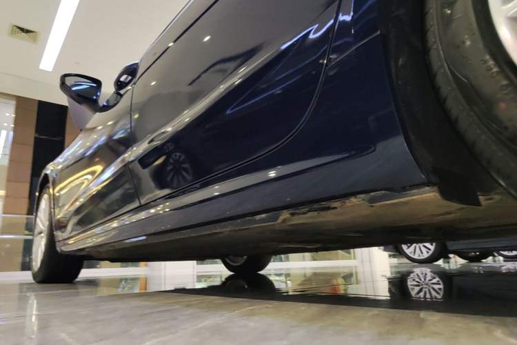 Used Audi A7L 2024 45TFSI S-line Dream-Building Edition Flow Crystal Package Left Side Sill