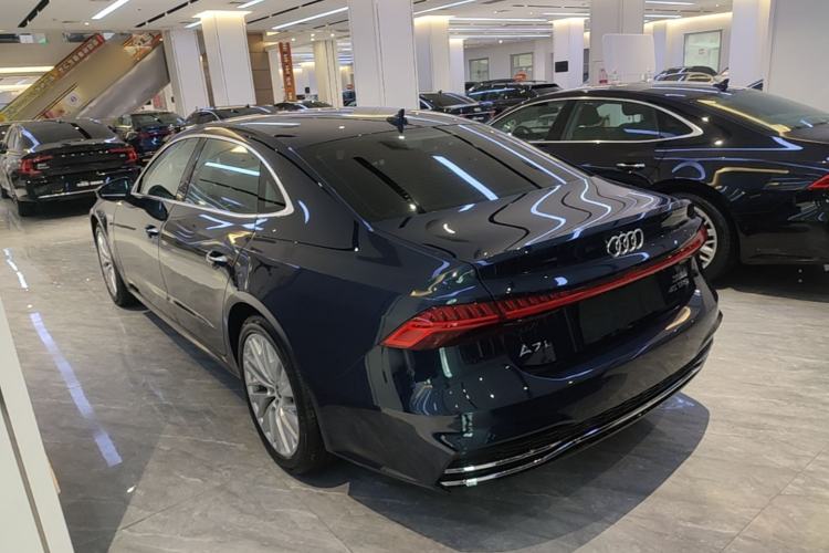Used Audi A7L 2024 45TFSI S-line Dream-Building Edition Flow Crystal Package Rear Left 45 Deg